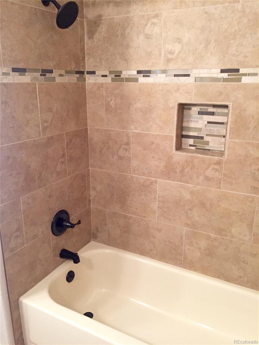 9827 Venneford Ranch Road Highlands Ranch, CO 80126 - Photo 19 of 35 Gallery Image 19