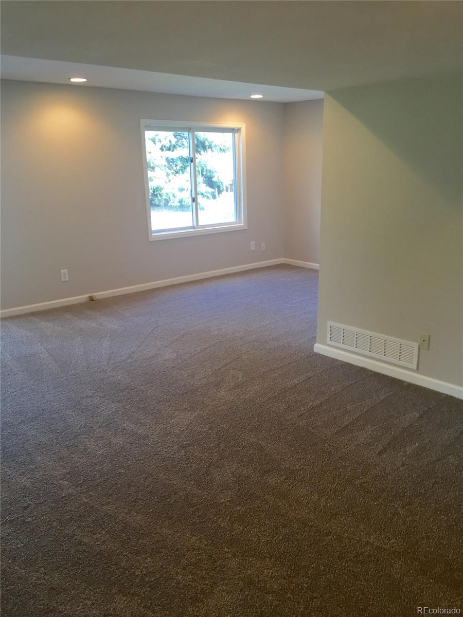 9827 Venneford Ranch Road Highlands Ranch, CO 80126 - Photo 28 of 35 Gallery Image 28