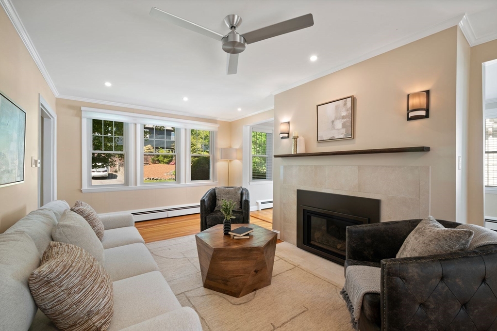 32 Pilgrim Road Marblehead, MA 01945 - Photo 5 of 38