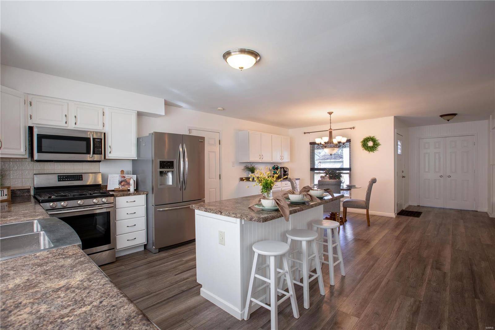 640 Lemonwood Drive Ballwin, MO 63021 - Photo 6 of 26