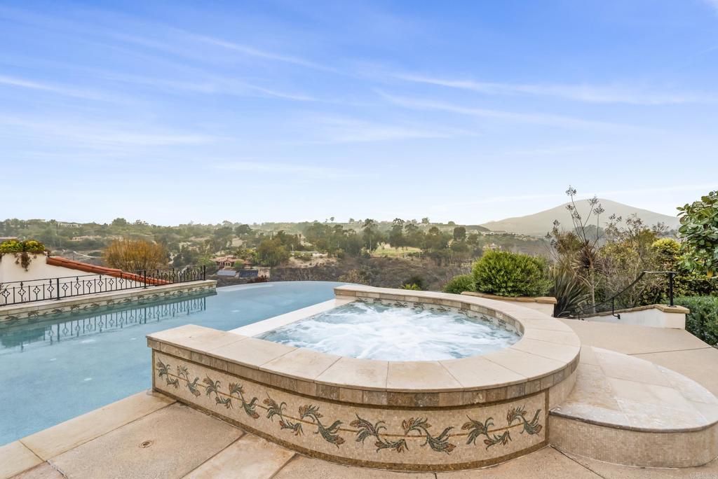 6152 Avenida Del Duque Rancho Santa Fe, CA 92091 - Photo 23 of 32