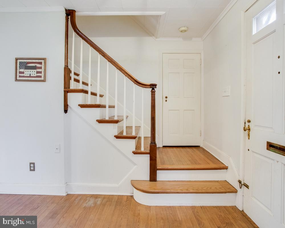 2317 Valley Road Harrisburg, PA 17104 - Photo 4 of 31 Gallery Image 4