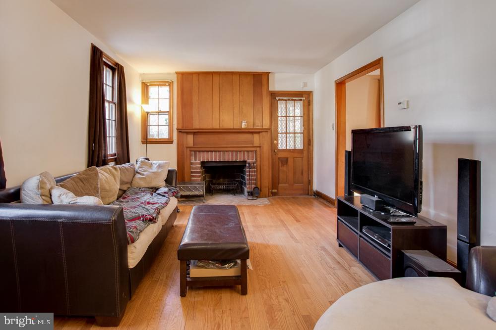 2317 Valley Road Harrisburg, PA 17104 - Photo 6 of 31 Gallery Image 6
