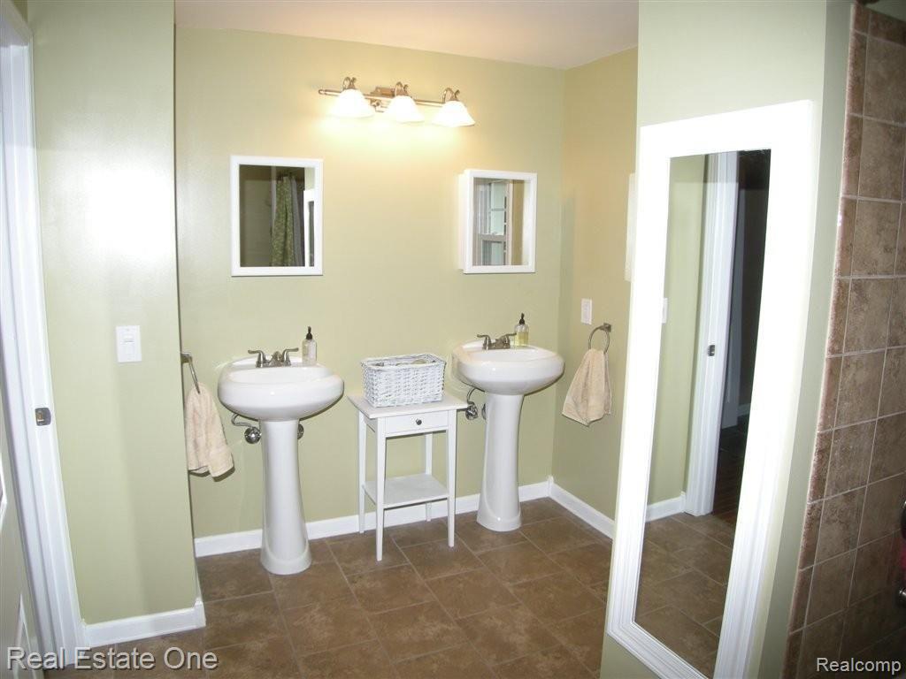 923 Benstein Road Walled Lake, MI 48390 - Photo 22 of 25 Dual Sinks