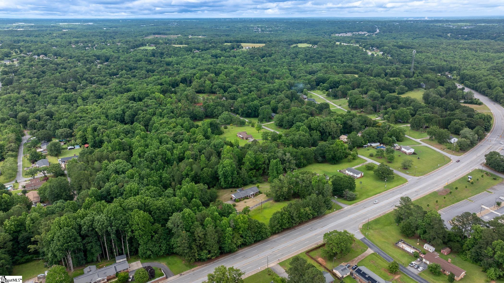 5670 Reidville Road Moore, SC 29369 - Photo 2 of 8