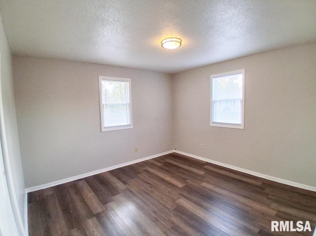 5812 West Farmington Road, Unit A Peoria, IL 61604 - Photo 9 of 10
