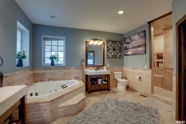 $760,000 | 3870 County Road 329, Palmyra, MO 63461