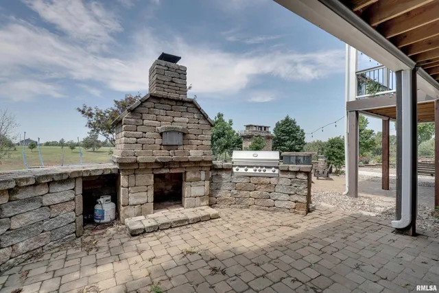 $760,000 | 3870 County Road 329, Palmyra, MO 63461