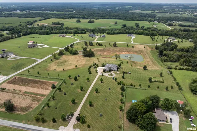 $760,000 | 3870 County Road 329, Palmyra, MO 63461