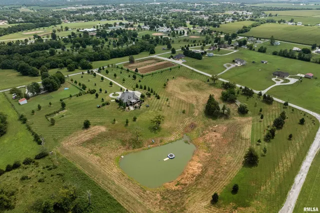 $760,000 | 3870 County Road 329, Palmyra, MO 63461