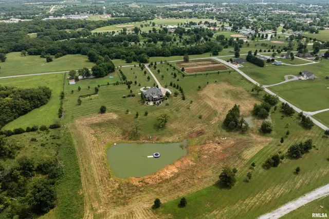 $760,000 | 3870 County Road 329, Palmyra, MO 63461