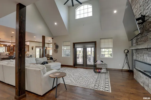 $760,000 | 3870 County Road 329, Palmyra, MO 63461