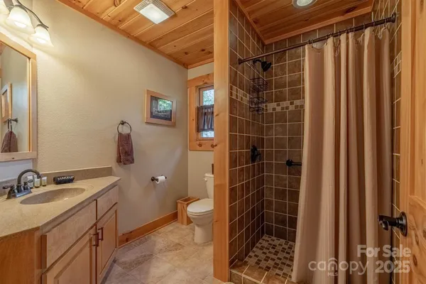 $619,900 | 1143 Grandview Peaks Drive, Nebo, NC 28761