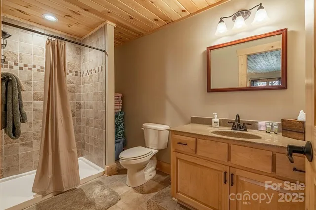 $619,900 | 1143 Grandview Peaks Drive, Nebo, NC 28761