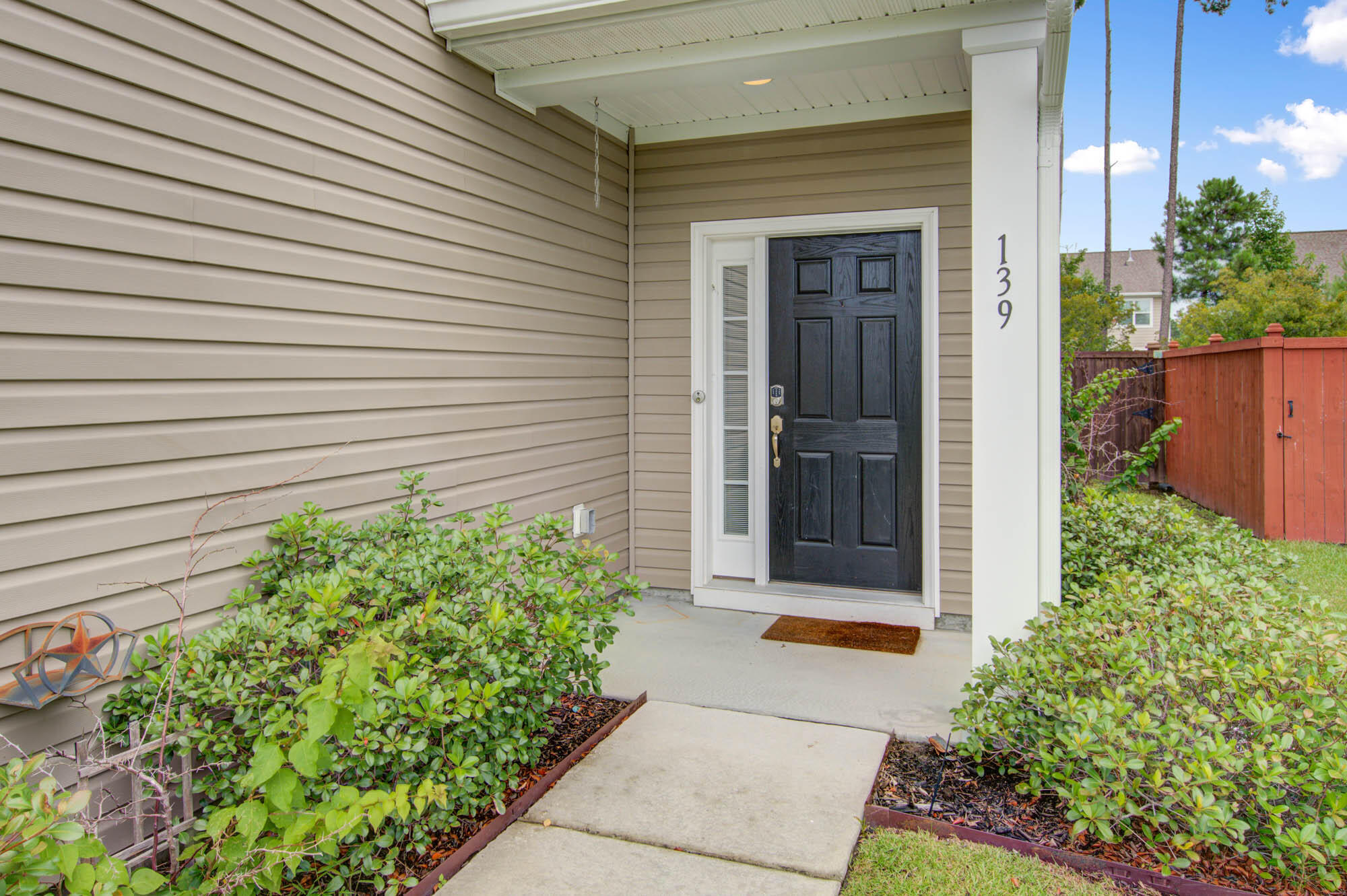 139 Radtko Road Summerville, SC 29486 - Photo 5 of 27 4