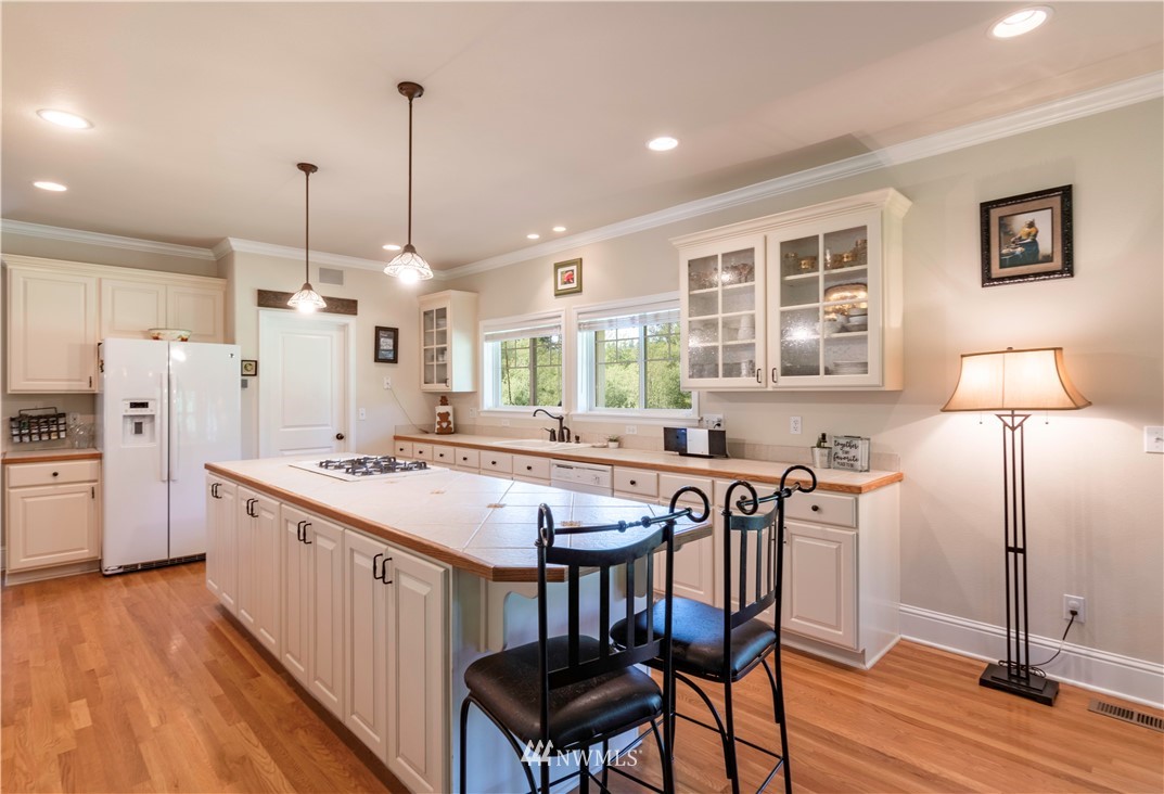 12911 Chain Lake Road Snohomish, WA 98290 - Photo 12 of 25
