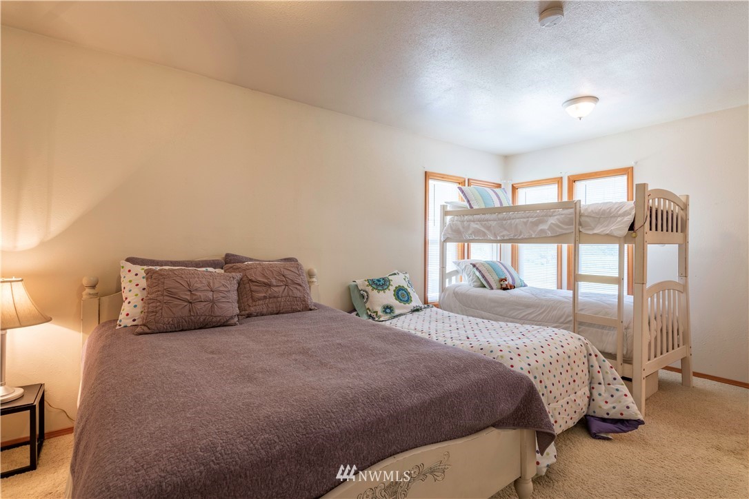 12911 Chain Lake Road Snohomish, WA 98290 - Photo 23 of 25