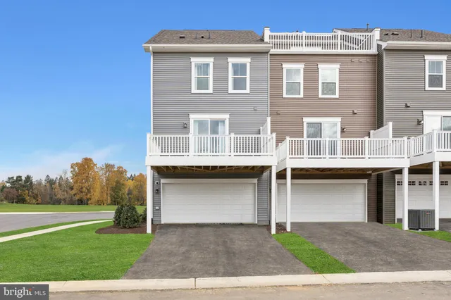 $425,120 | 10405 Harstad Place, Waldorf, MD 20603