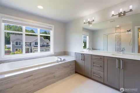 $960,000 | 12570 51st Place South, Tukwila, WA 98178