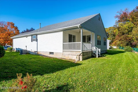 $479,900 | 36 Sleepy Hollow Drive, Brick, NJ 08724