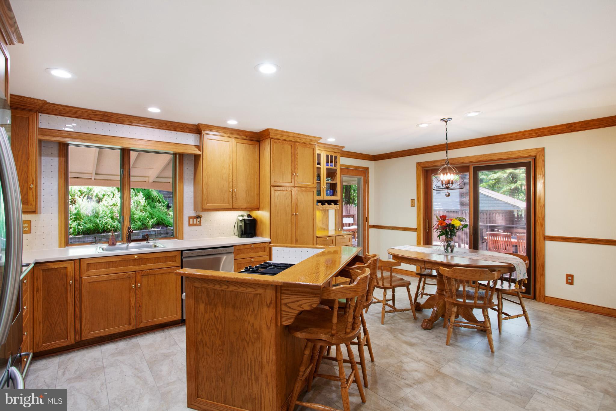 594 Forest Road Wayne, PA 19087 - Photo 15 of 34