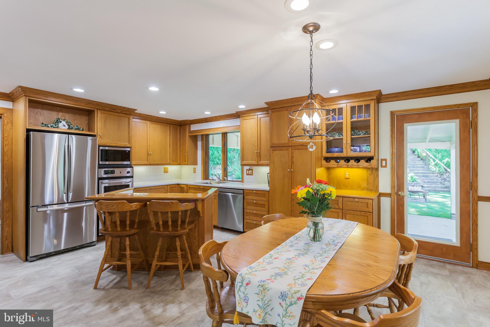 594 Forest Road Wayne, PA 19087 - Photo 16 of 34