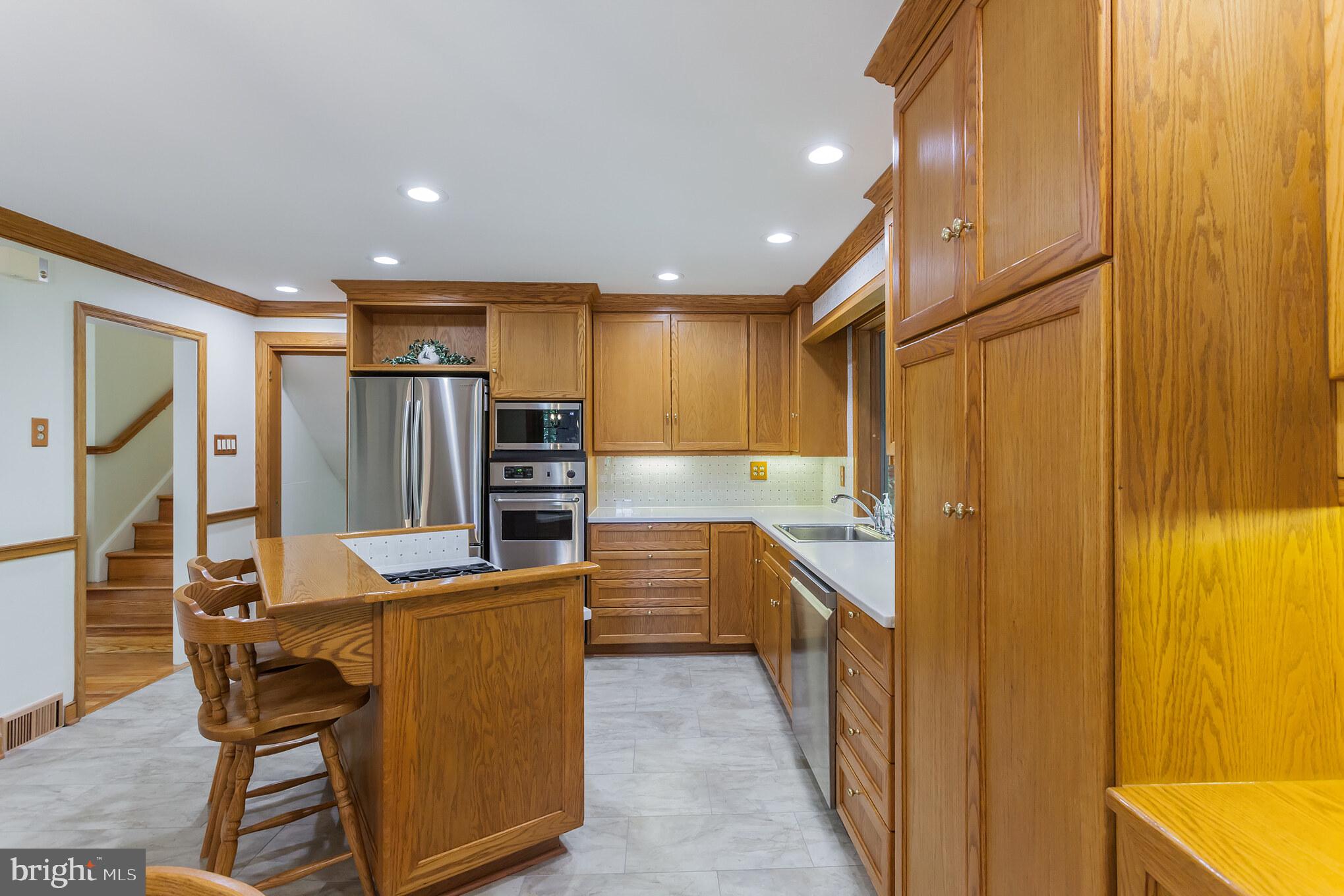 594 Forest Road Wayne, PA 19087 - Photo 17 of 34