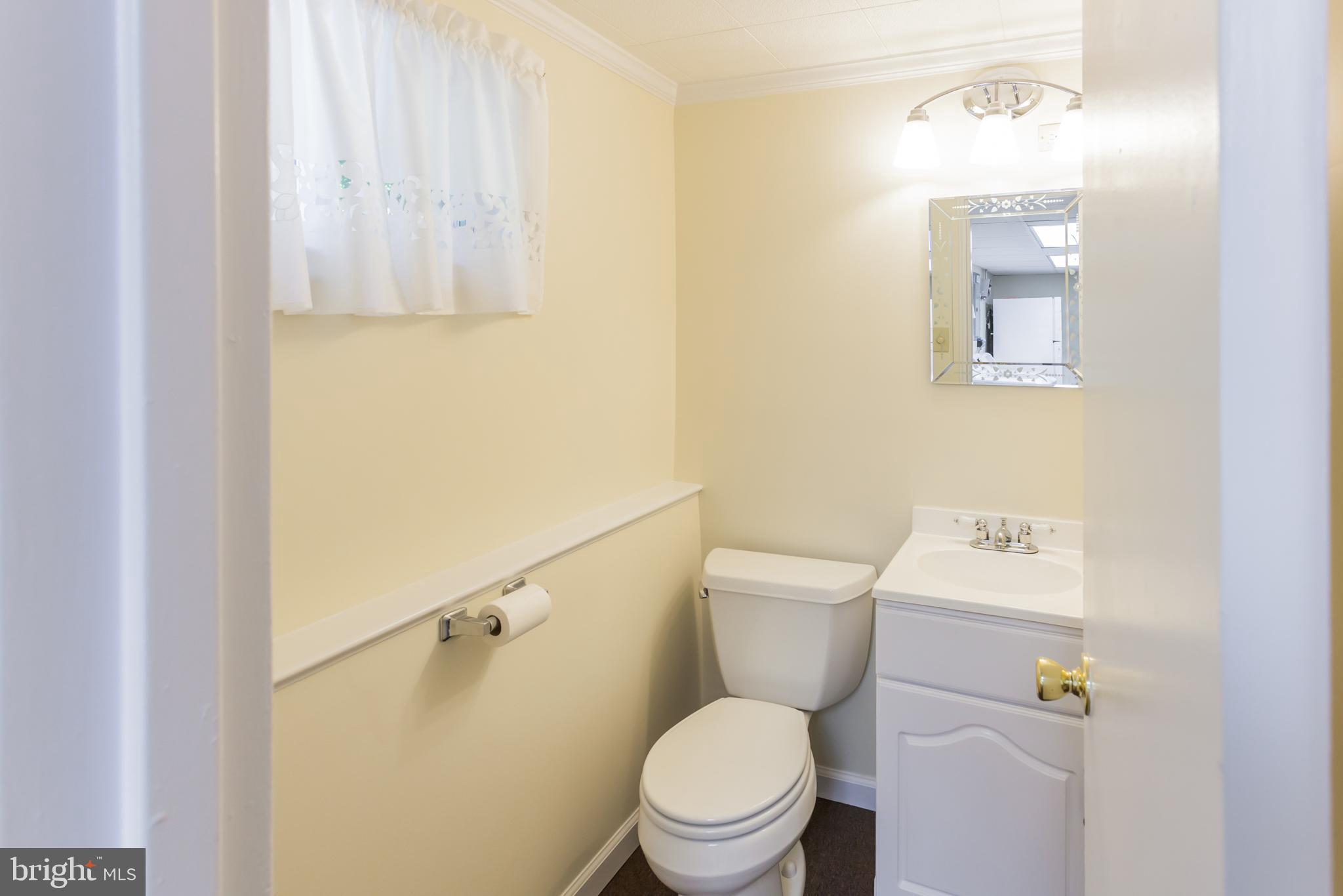 594 Forest Road Wayne, PA 19087 - Photo 31 of 34