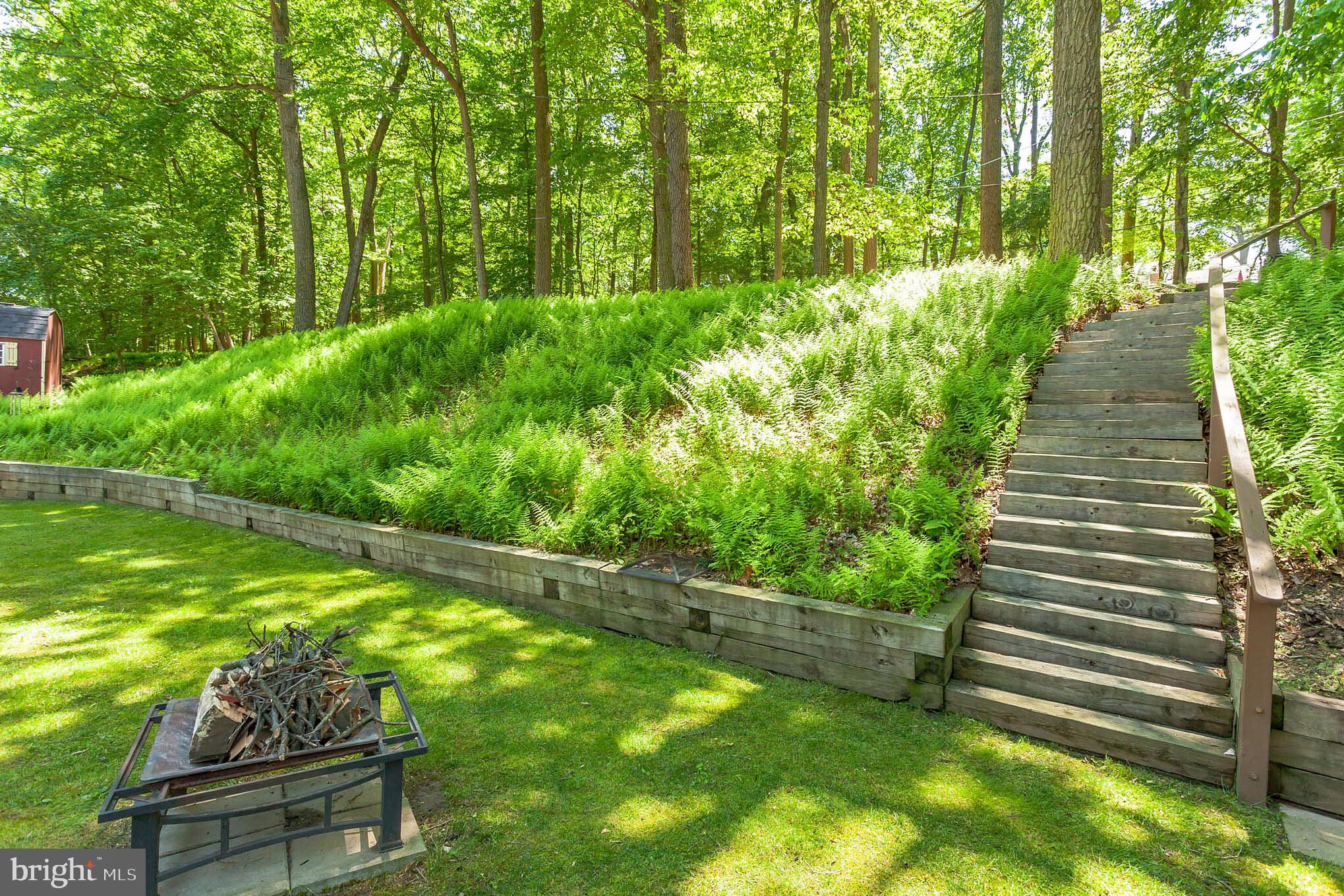 594 Forest Road Wayne, PA 19087 - Photo 10 of 34
