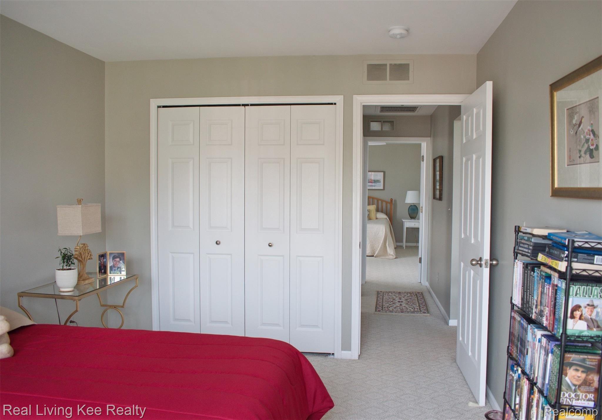 3577 Oakmonte Boulevard, Unit 62 Rochester, MI 48306 - Photo 16 of 23 Bdrm 2 2.jpg