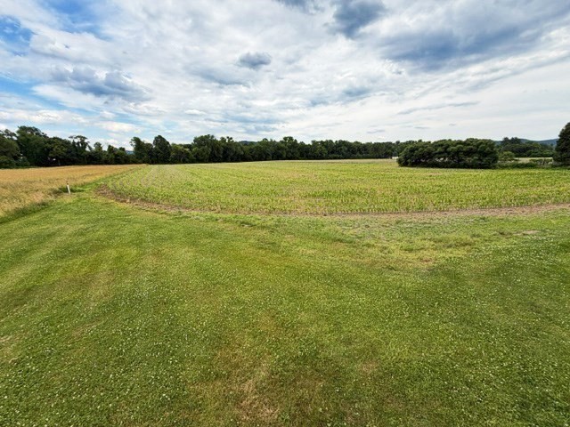 132 Cross Path Road Northampton, MA 01060 - Photo 8 of 22
