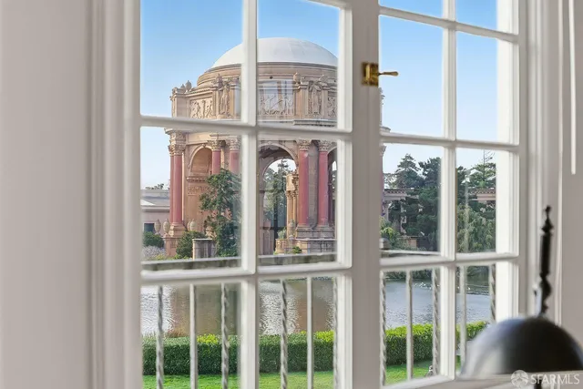 a picture of a wall with a white wall and a white wall