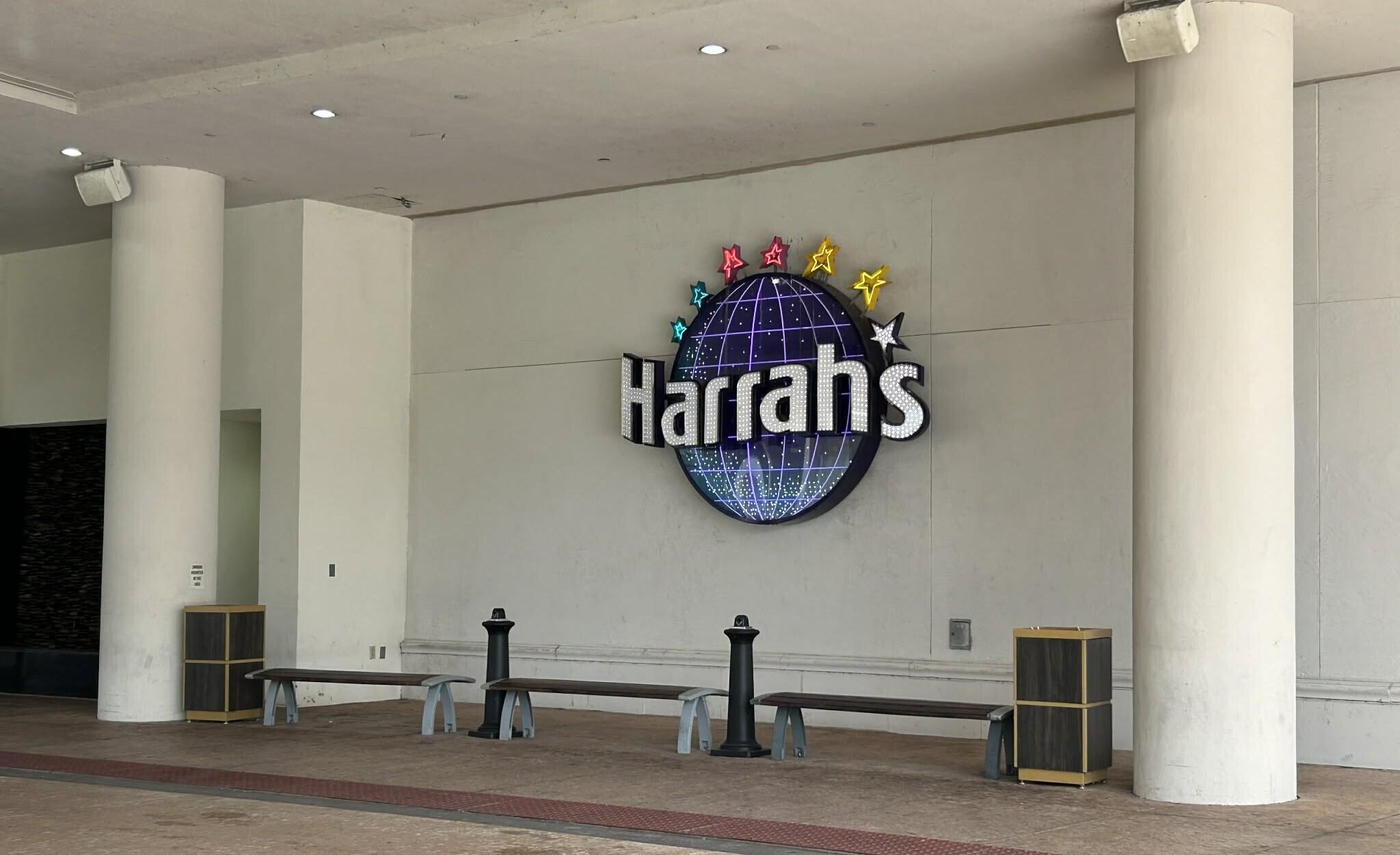 2651 South Course Drive, Unit 509 Pompano Beach, FL 33069 - Photo 15 of 16 a view of entryway