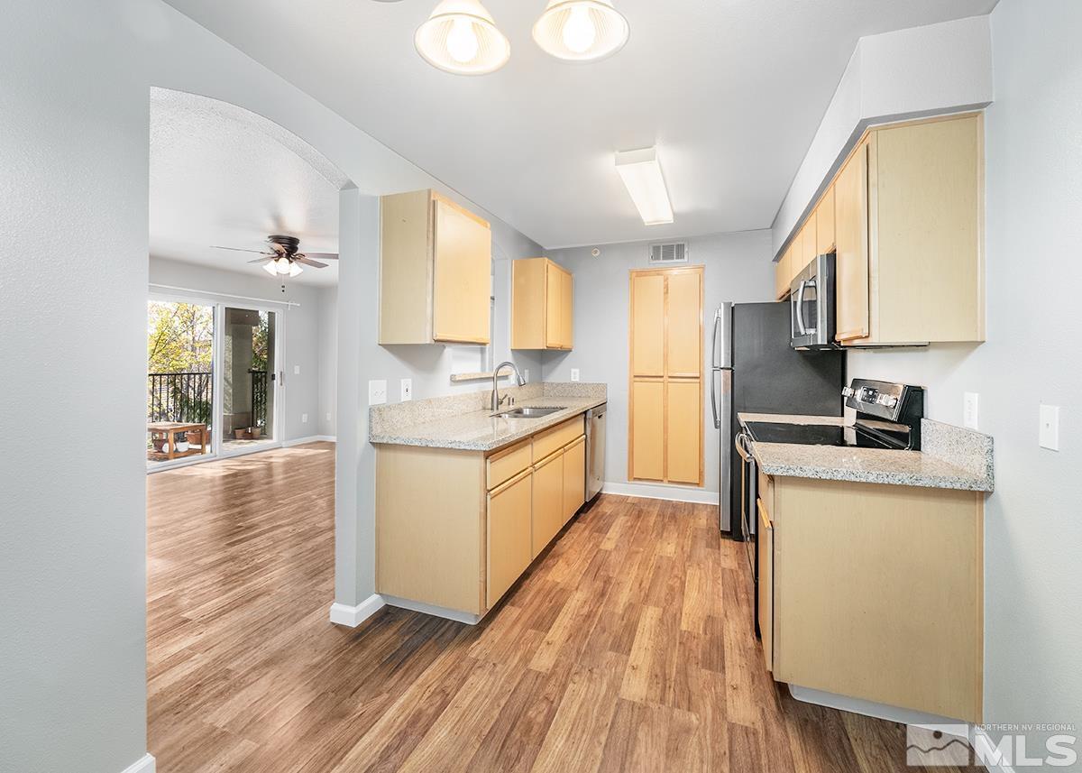 6850 Sharlands Avenue, Unit W2138 Reno, NV 89523 - Photo 4 of 16 Photo 4