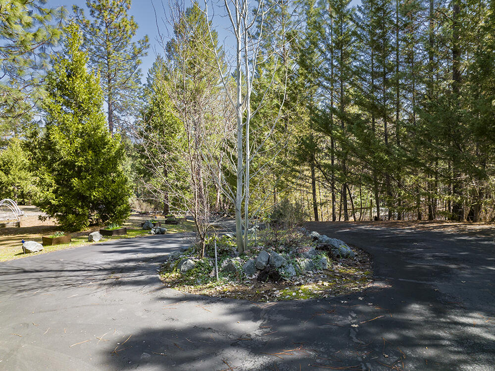 842 North Pinnon Road Grants Pass, OR 97526 - Photo 47 of 58 44