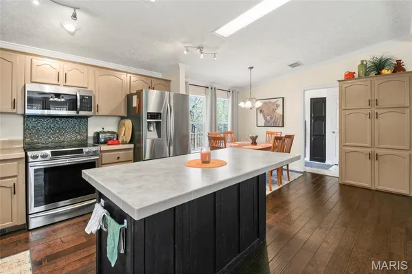 $320,000 | 106 Bridle Trail Drive, Robertsville, MO 63072