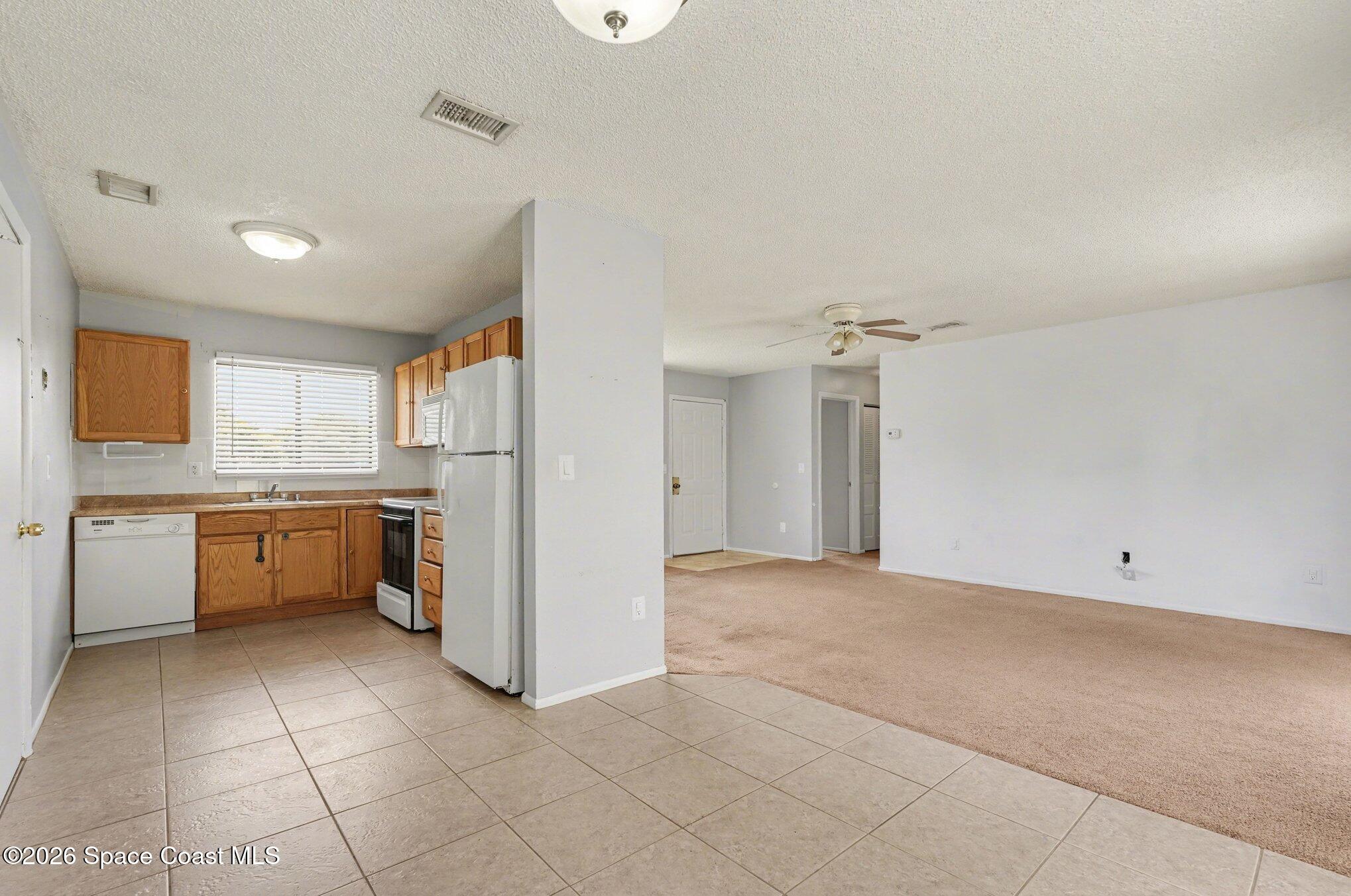 193 Mabry Street Sebastian, FL 32958 - Photo 11 of 25 011_file_6166