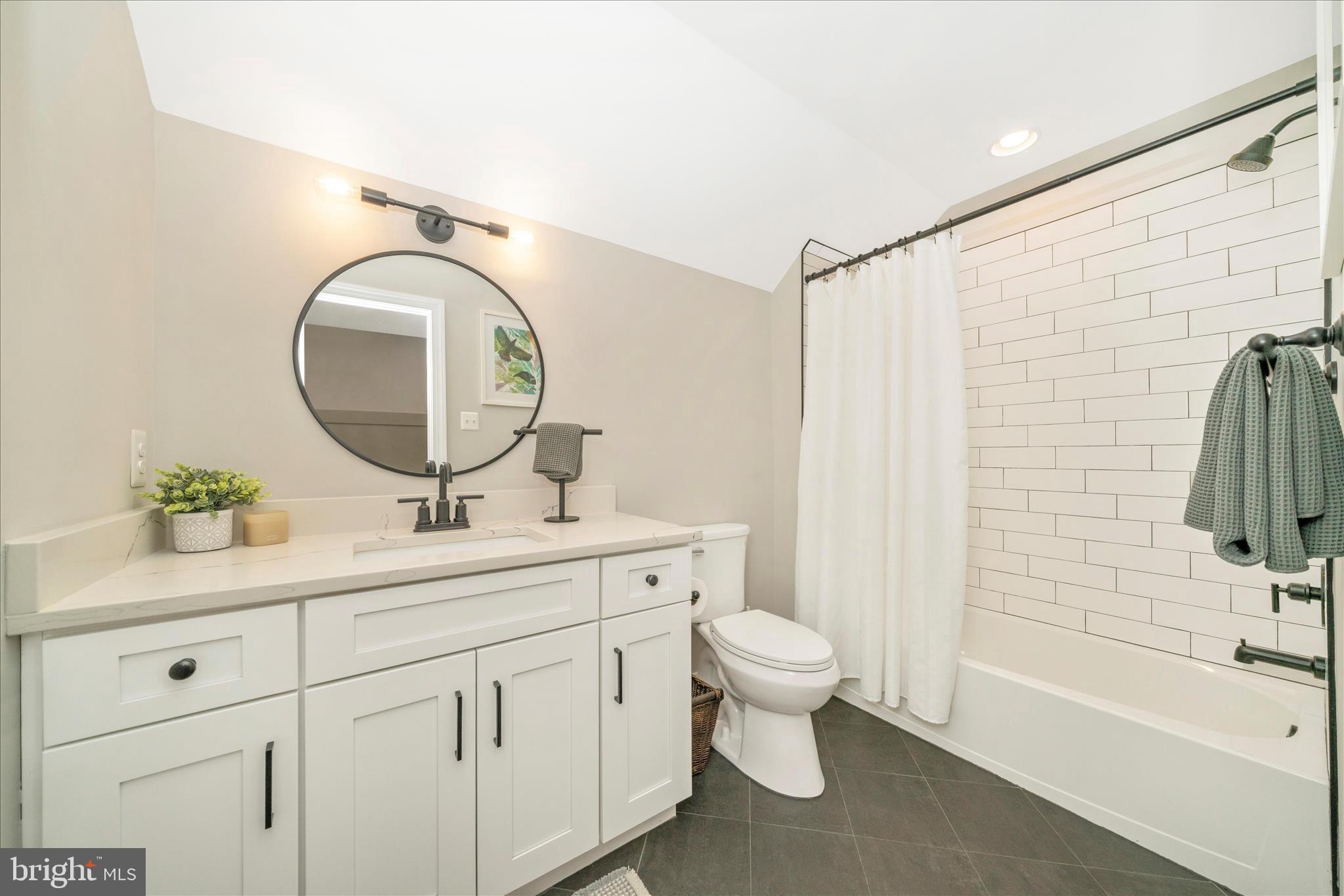 13839 Pryor Road Thurmont, MD 21788 - Photo 35 of 66 Hall Bathroom