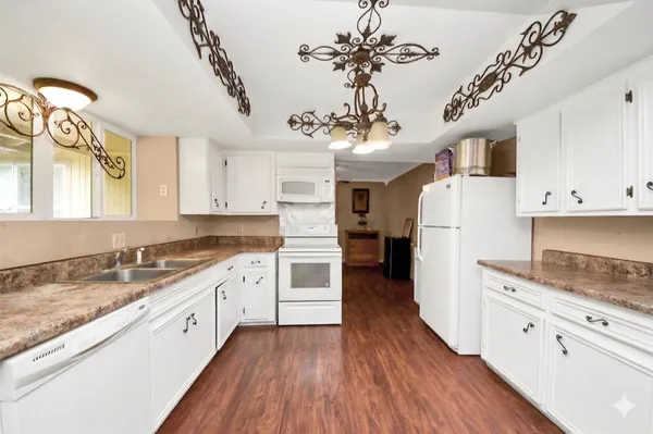 $424,990 | 17106 Moss Oaks Drive, Conroe, TX 77385