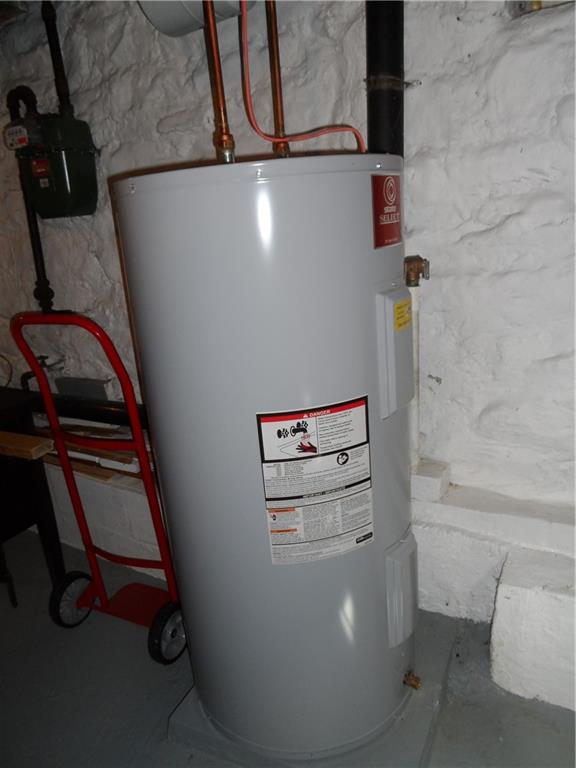 130 Harrison Avenue Butler, PA 16001 - Photo 19 of 24 a close view of cabinet