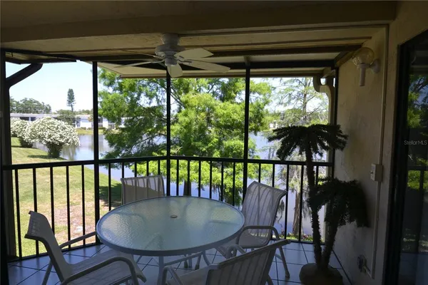 $2,000 | 284 Woodlake Wynde, Oldsmar, FL 34677