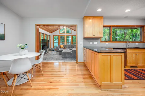 $969,000 | 1020 Burning Tree Drive, Chapel Hill, NC 27517
