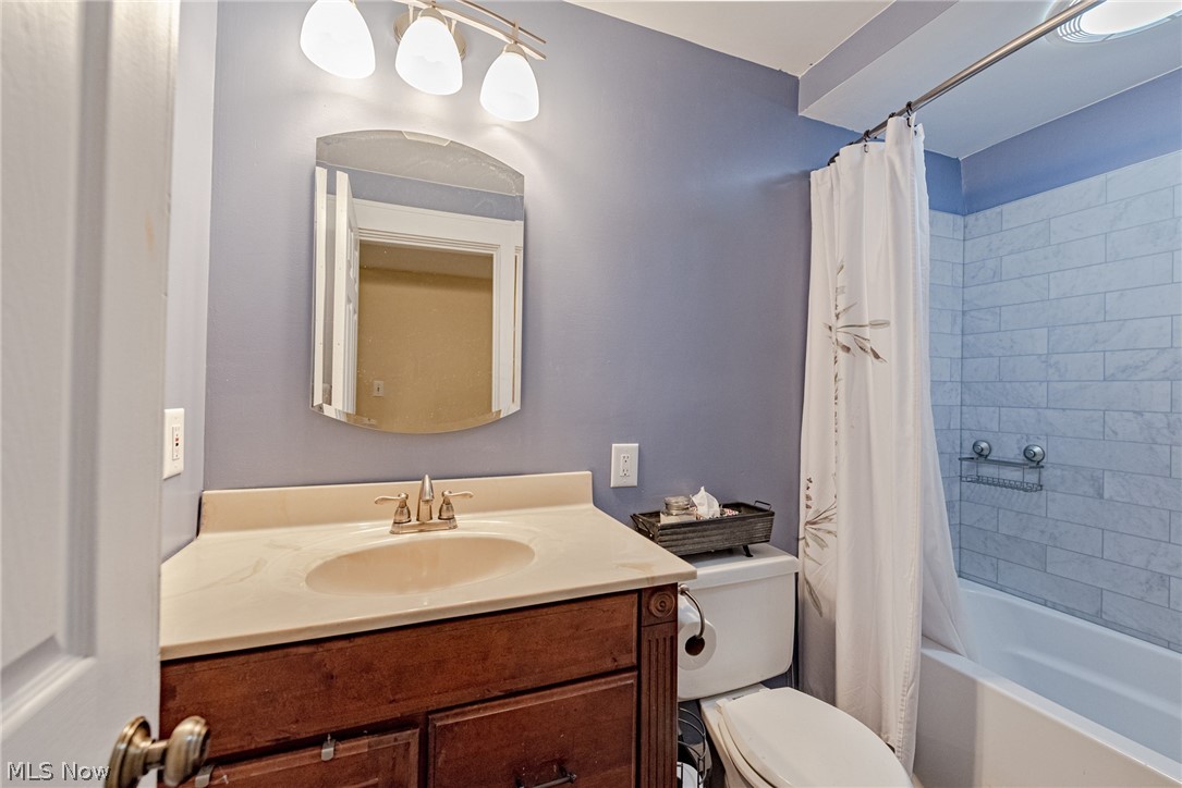 4682 Mayfield Road Cleveland, OH 44121 - Photo 27 of 32