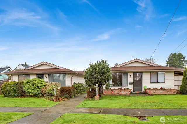 $999,500 | 908 Liberty Street, Lynden, WA 98264