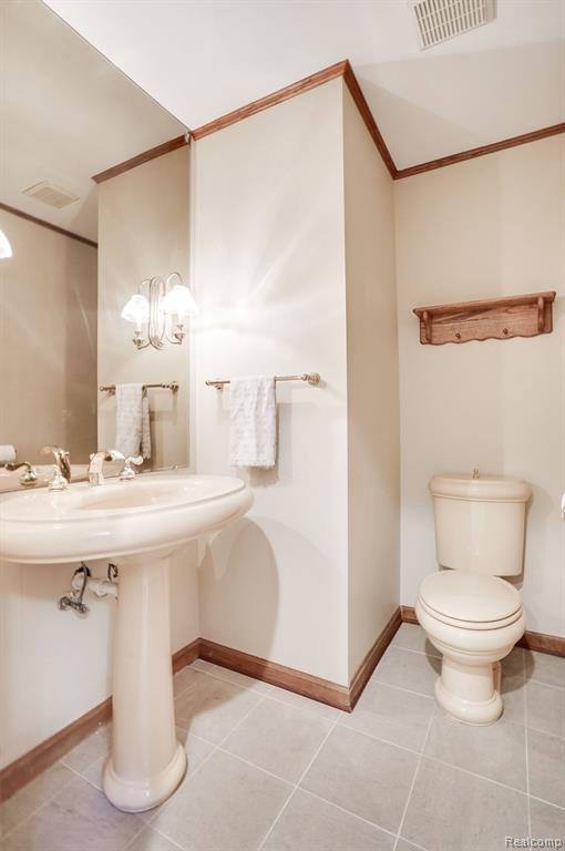 1795 Caughill Road Columbus, MI 48063 - Photo 16 of 38