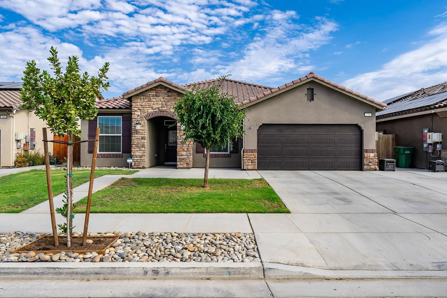 770 Strada Street Lemoore, CA 93245 - Photo 1 of 42 Gallery Image 1