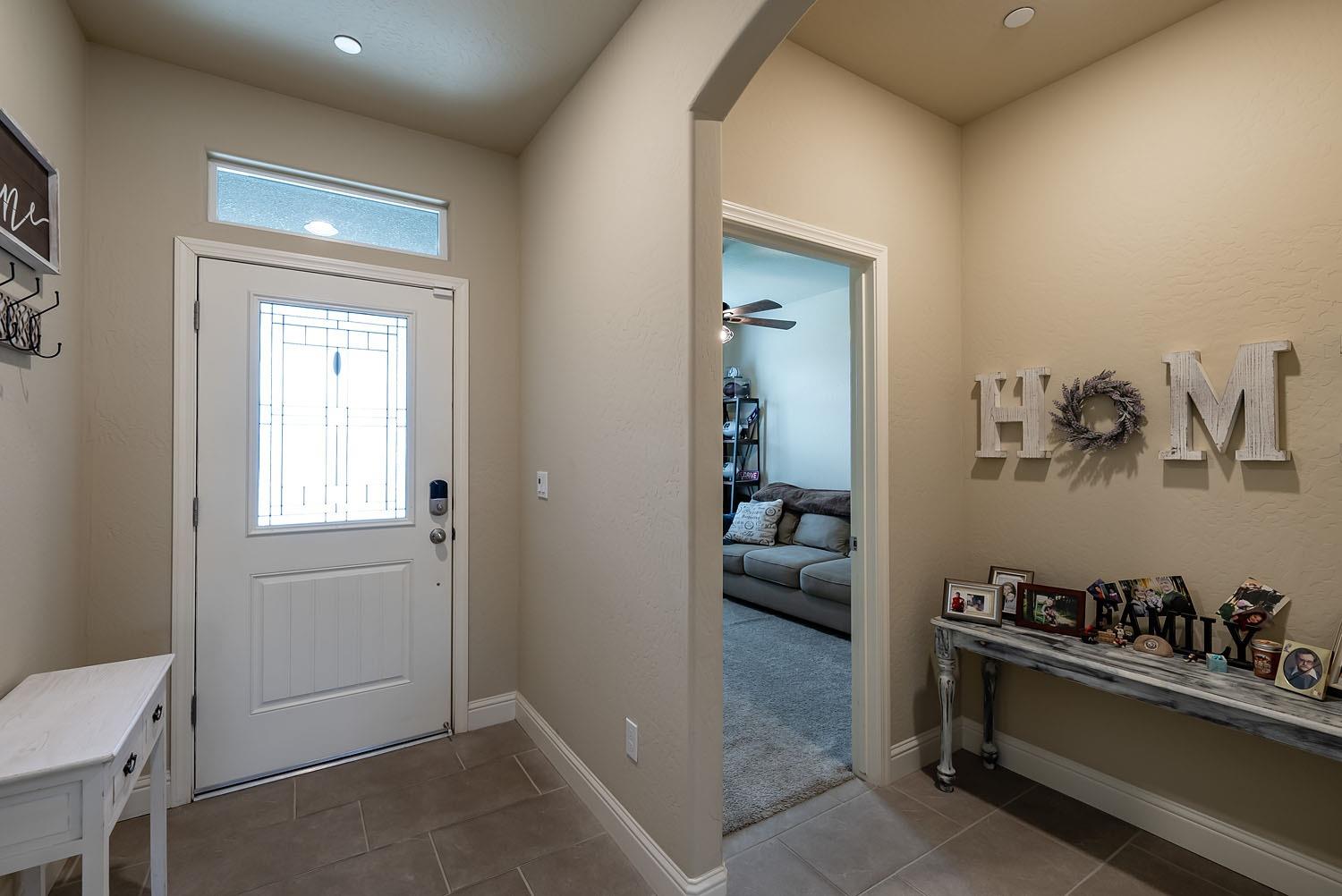770 Strada Street Lemoore, CA 93245 - Photo 9 of 42 Gallery Image 9