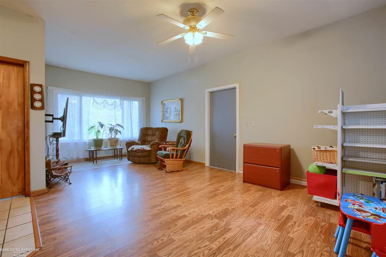 9176 Folkert Road Algonac, MI 48001 - Photo 11 of 32 31399126-10.JPG
