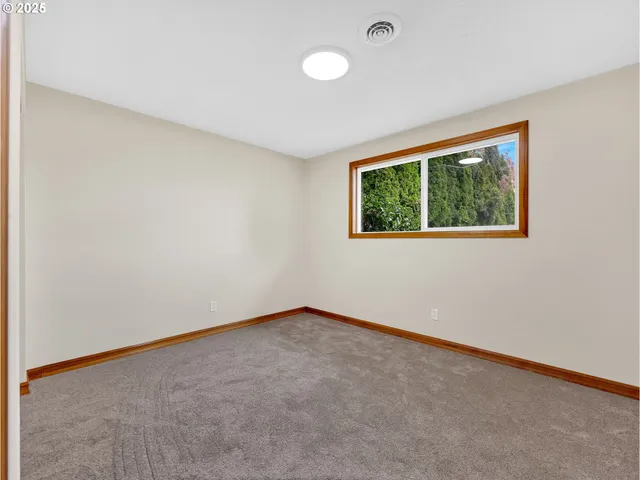 $434,900 | 821 Southwest 14th Street, Troutdale, OR 97060