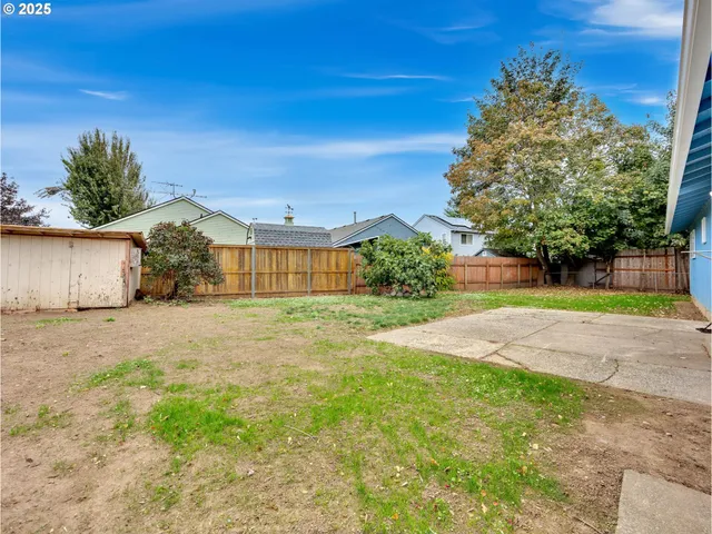 $434,900 | 821 Southwest 14th Street, Troutdale, OR 97060